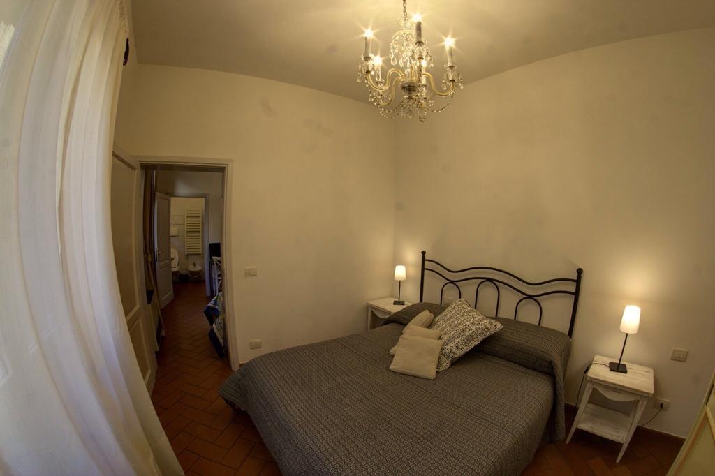 Cosy House Bed & Breakfast Флоренция Стая снимка