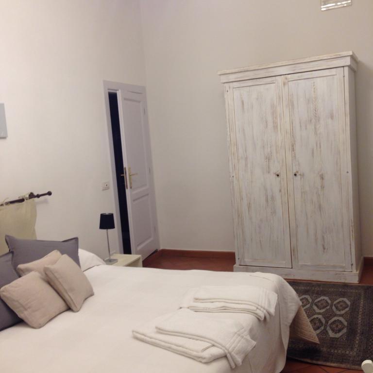 Cosy House Bed & Breakfast Флоренция Стая снимка